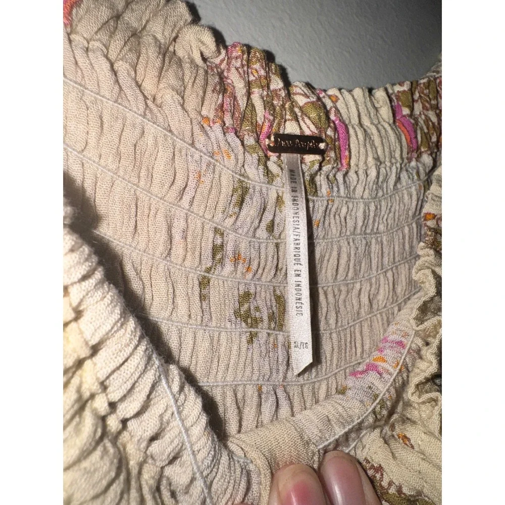 Free People Maraya Printed Top in the Antique Combo. Balloon sleeve. XL